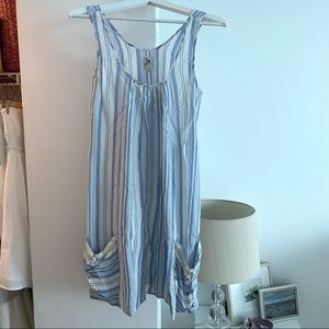 L’Agence Striped casual dress with pockets. 100% Rayon. Size S
